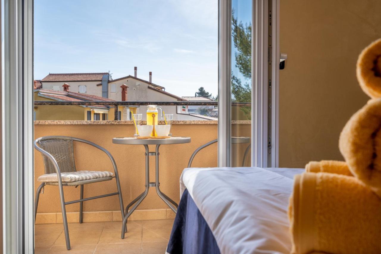Penthouse Gea Apartment Premantura Exterior photo