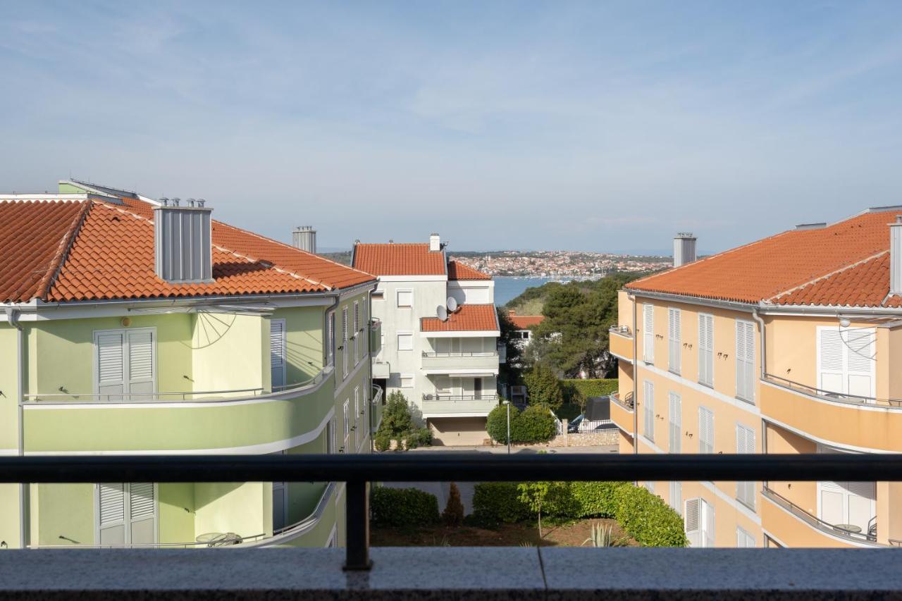 Penthouse Gea Apartment Premantura Exterior photo