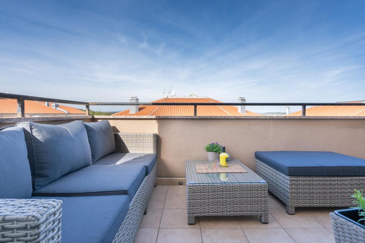 Penthouse Gea Apartment Premantura Exterior photo